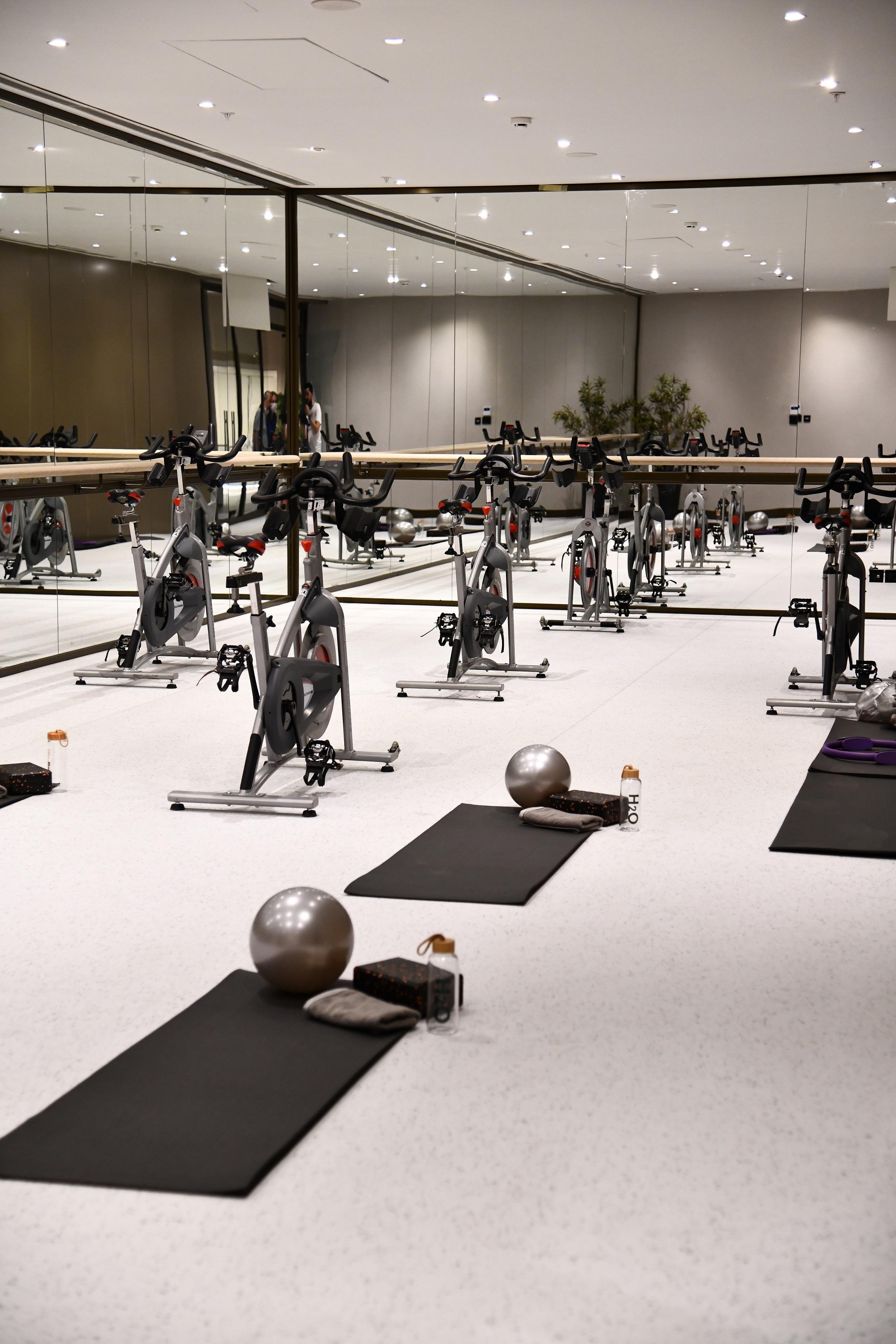 Hotel Wanda Vista Istanbul Exterior foto A typical spinning class