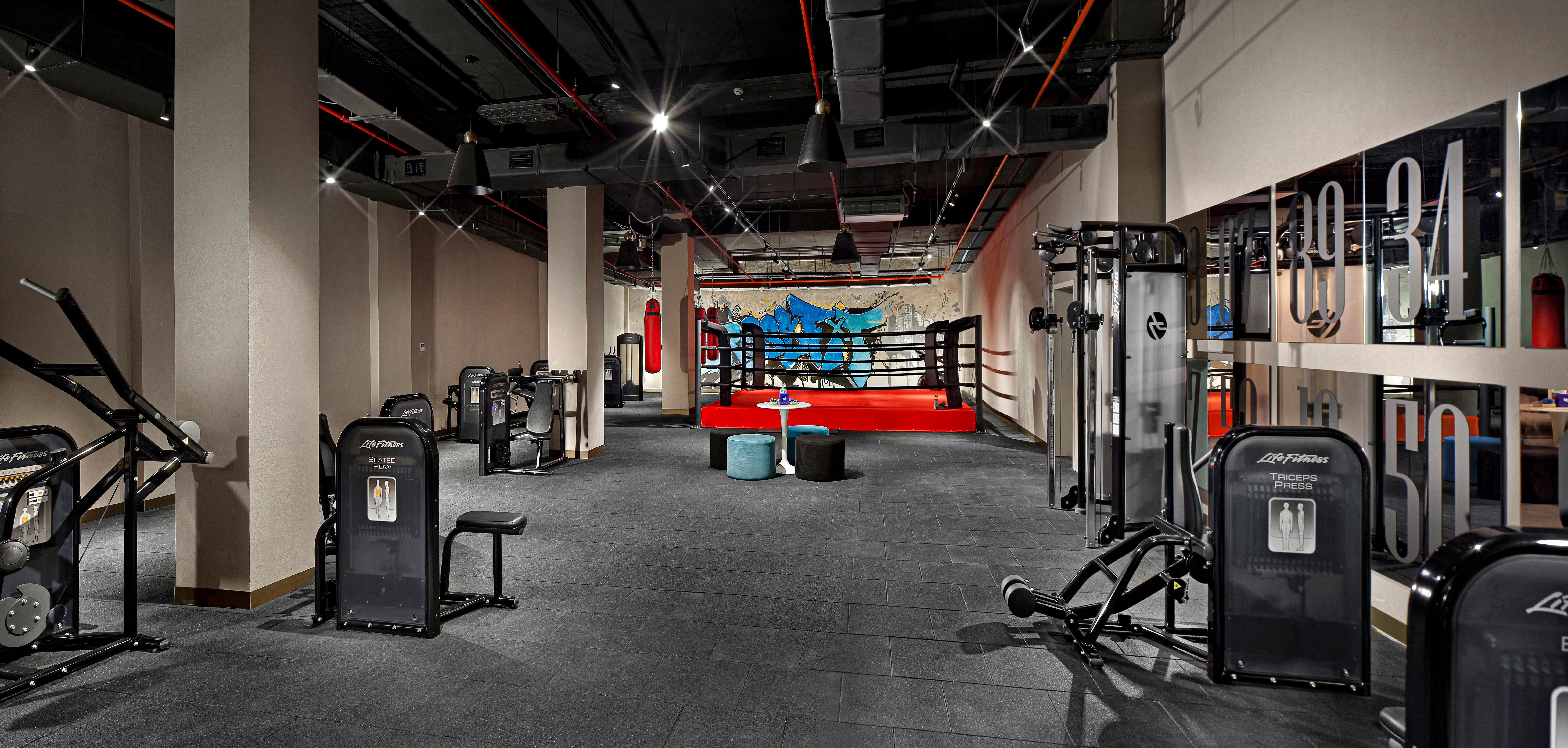Hotel Wanda Vista Istanbul Exterior foto The gym at The Standard East Village